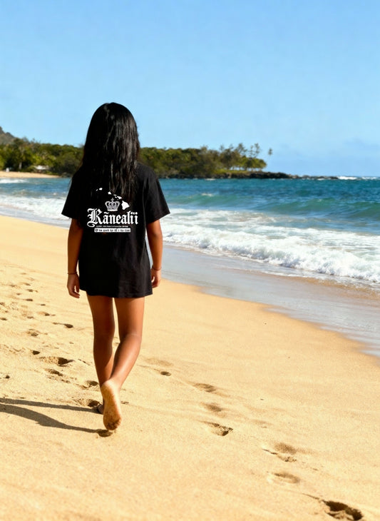 Kāneali‘i Keiki Reunion Tee – Black